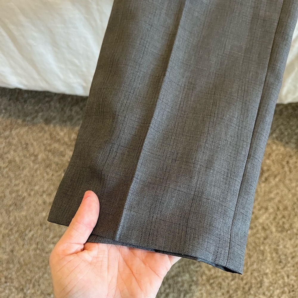 NWOT Van Heusen Grey Trouser - Picture 4 of 6